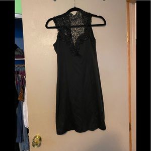 Black Dress with Intricate Detailing - L